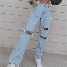 Load image into Gallery viewer, Wrangler Jeans (size 12)

