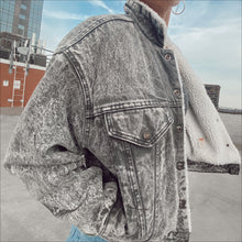 Load image into Gallery viewer, Levi’s Sherpa Jacket
